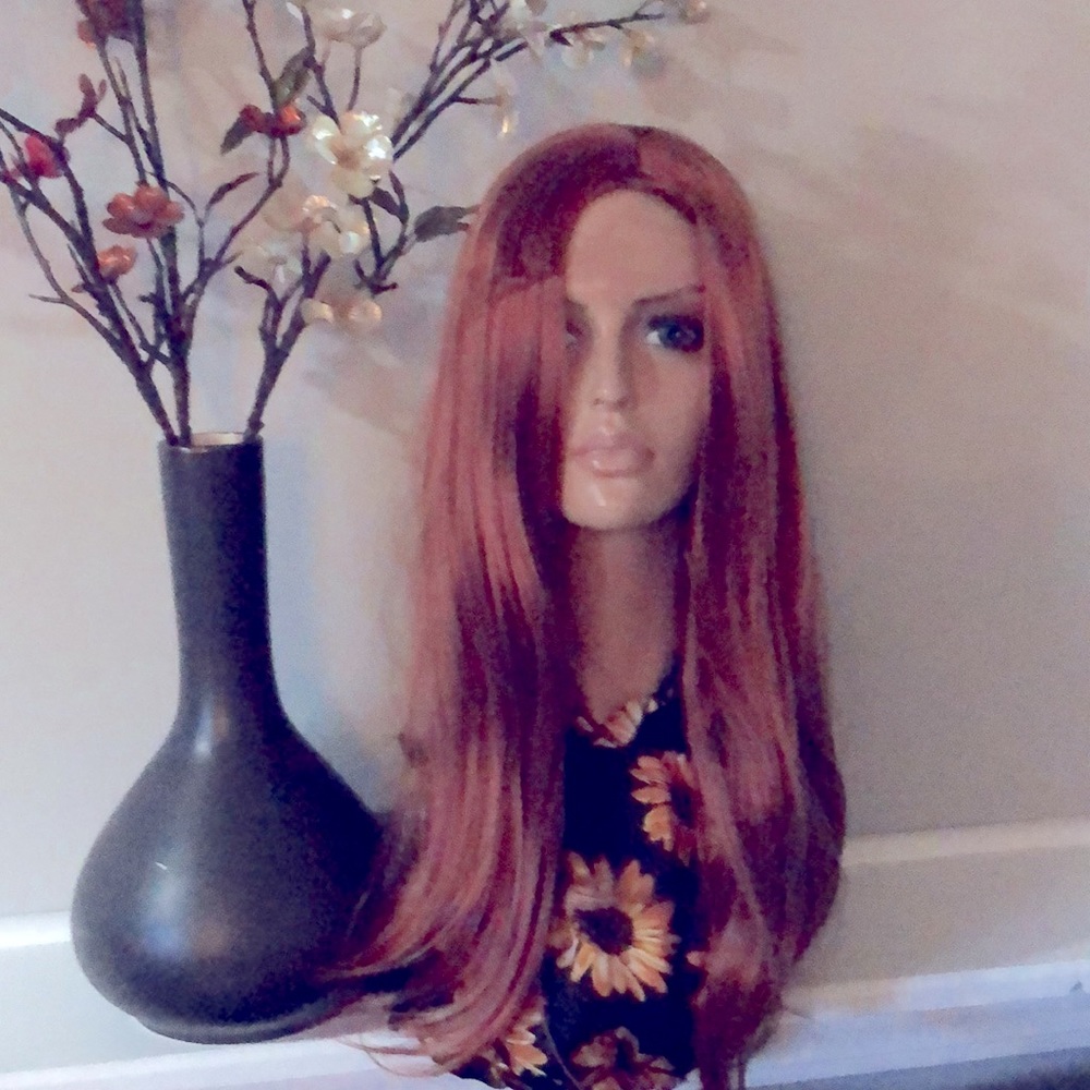 Synthetic Wig - Picture 3 of 8